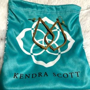 Kendra Scott Sophee drop earrings in Rose Gold